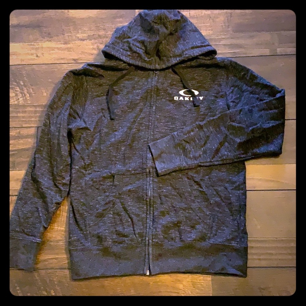 Men’s Oakley zip up hoodie size small